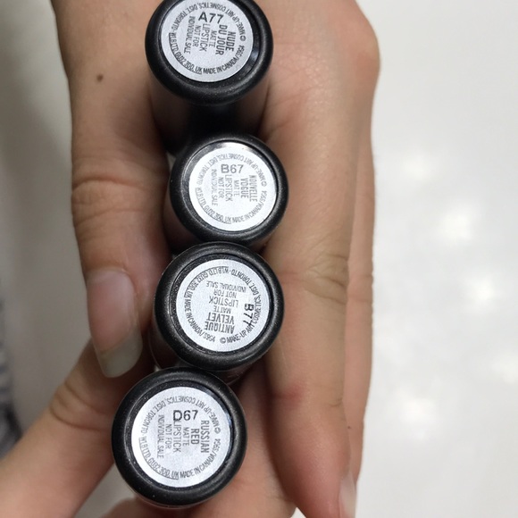 Mac lipsticks gift set - Picture 7 of 7